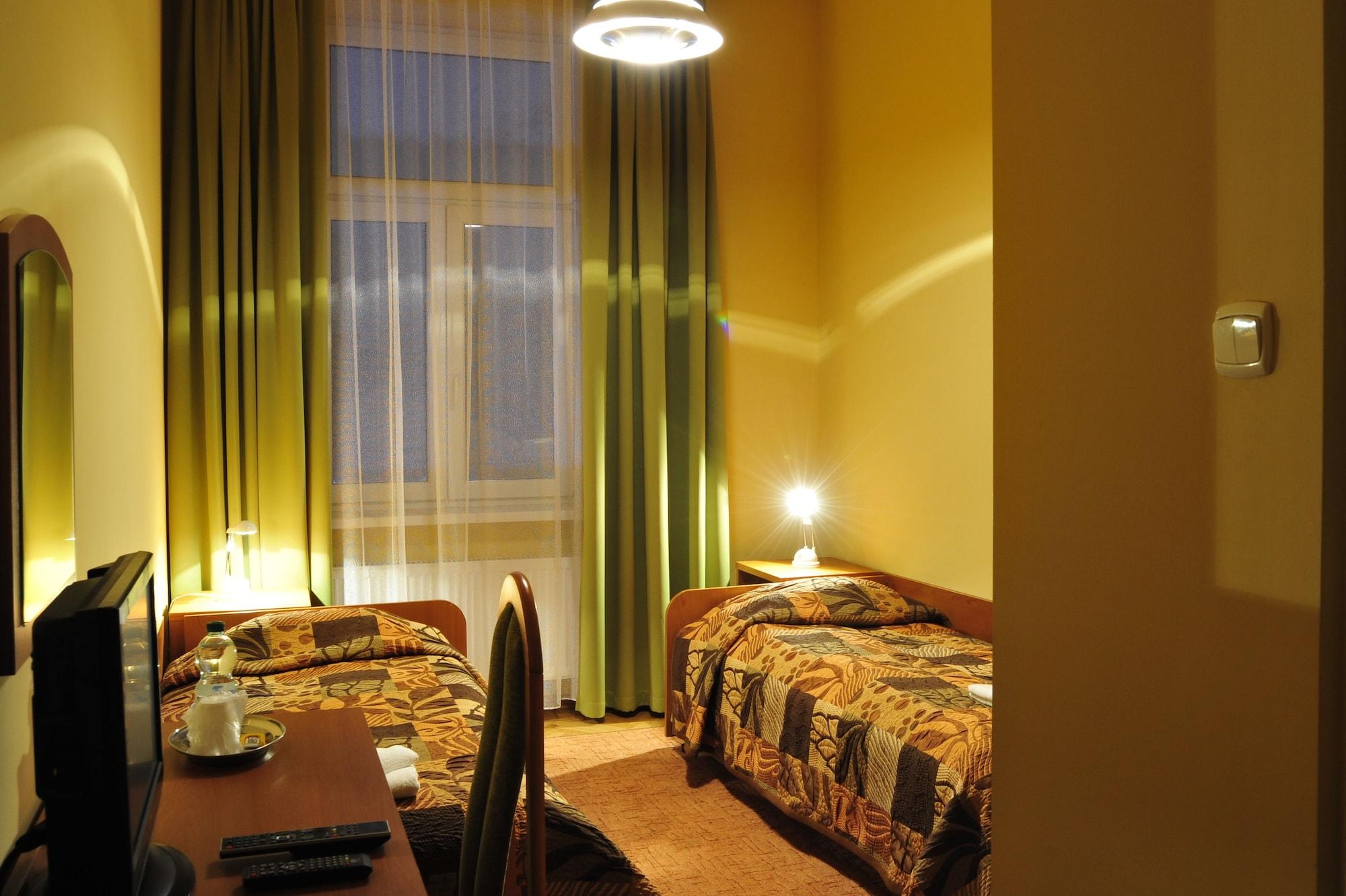 Kosmopolita Rooms Краков Экстерьер фото