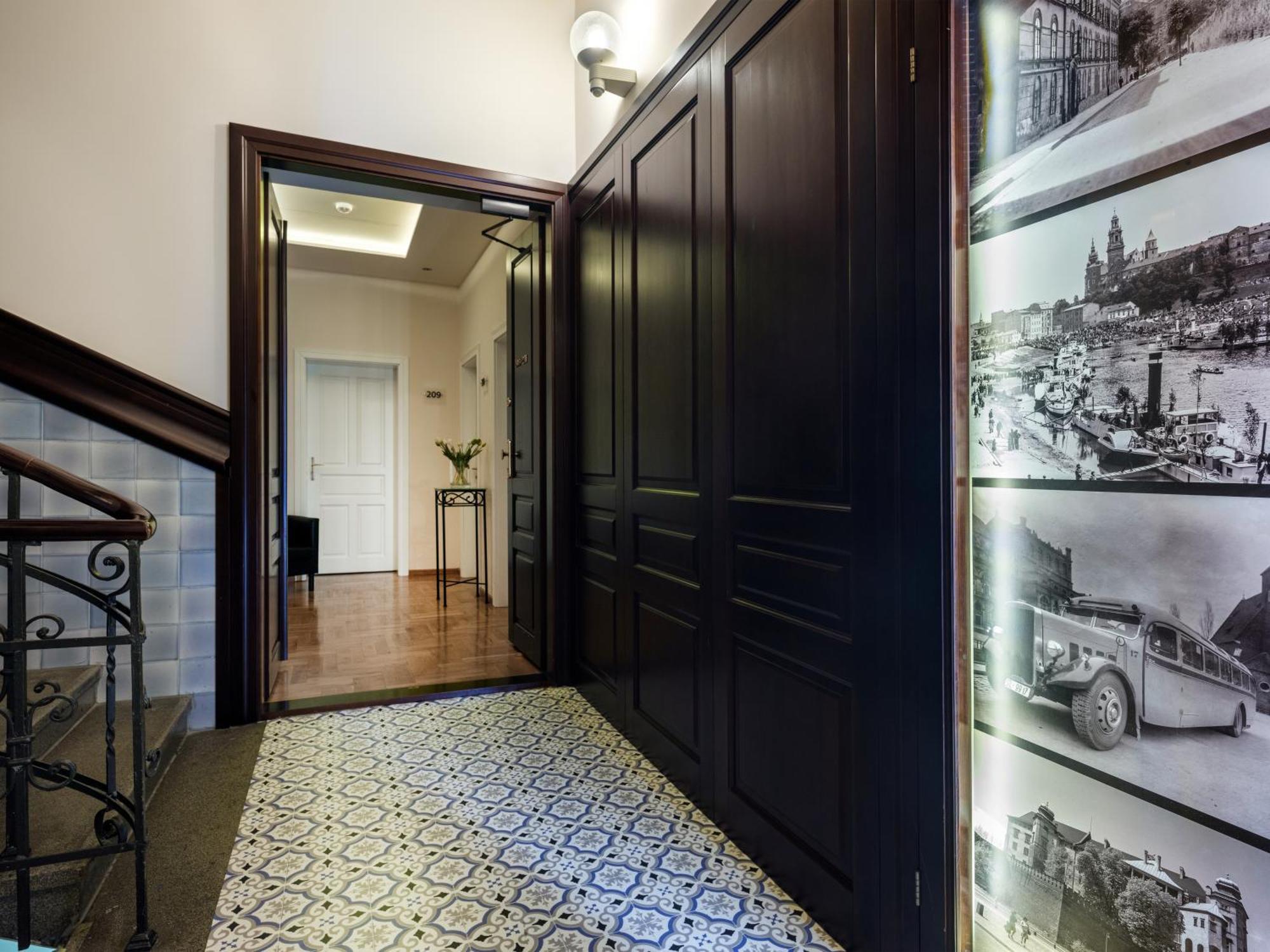 Kosmopolita Rooms Краков Экстерьер фото