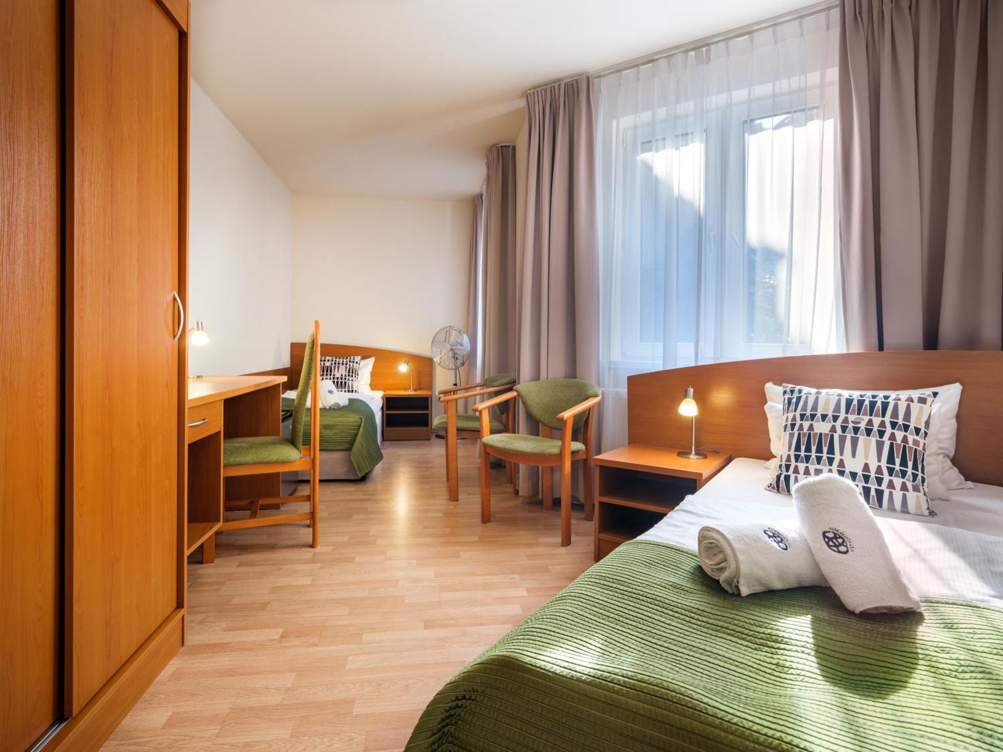 Kosmopolita Rooms Краков Экстерьер фото